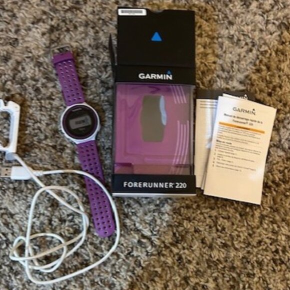 Garmin Other - Garmin Forerunner 220 Women's watch